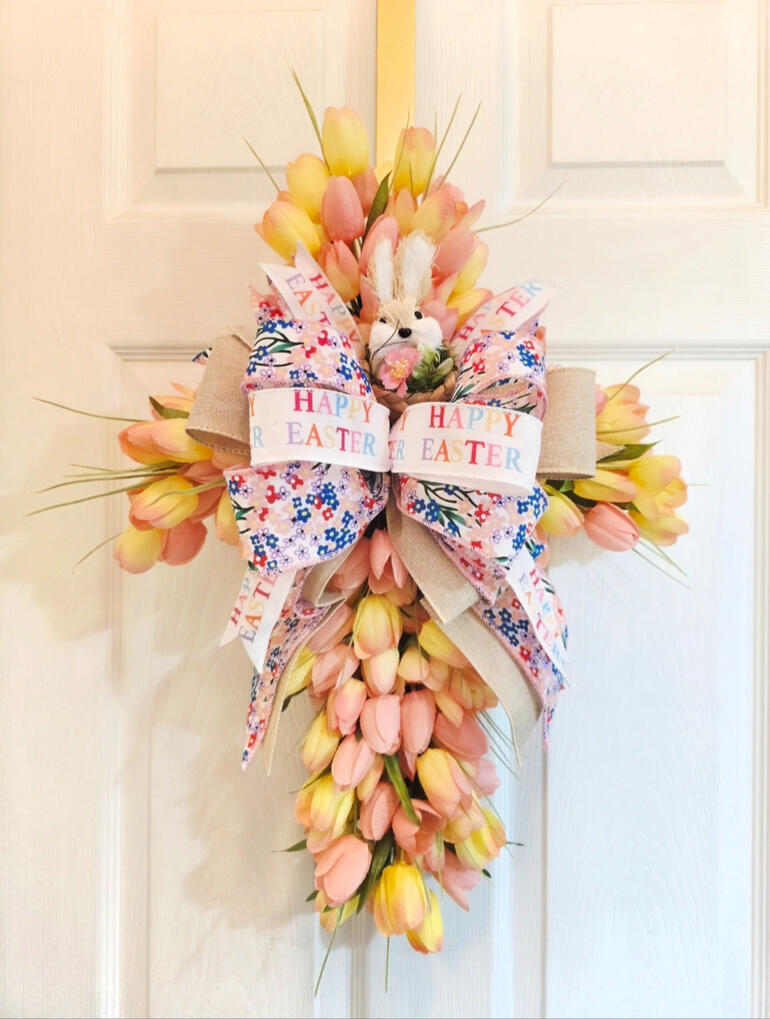 Tulip wreath
